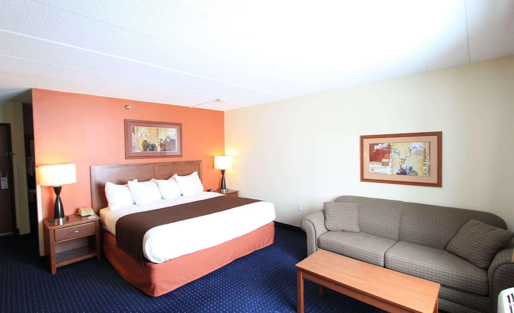 Americinn By Wyndham Cedar Rapids Airport Bagian luar foto